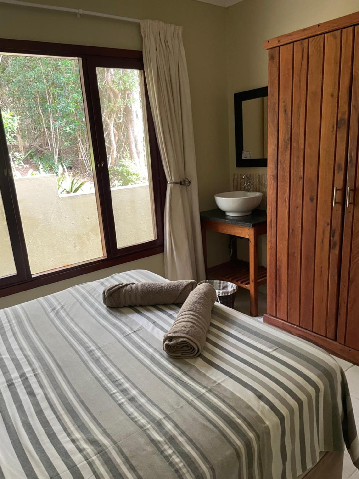 Nkumbe Bush Retreat Family Home Ponta Malongane ภายนอก รูปภาพ
